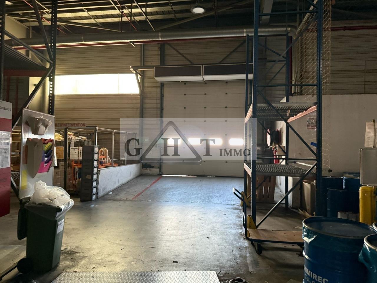 Entrepôt Bureaux