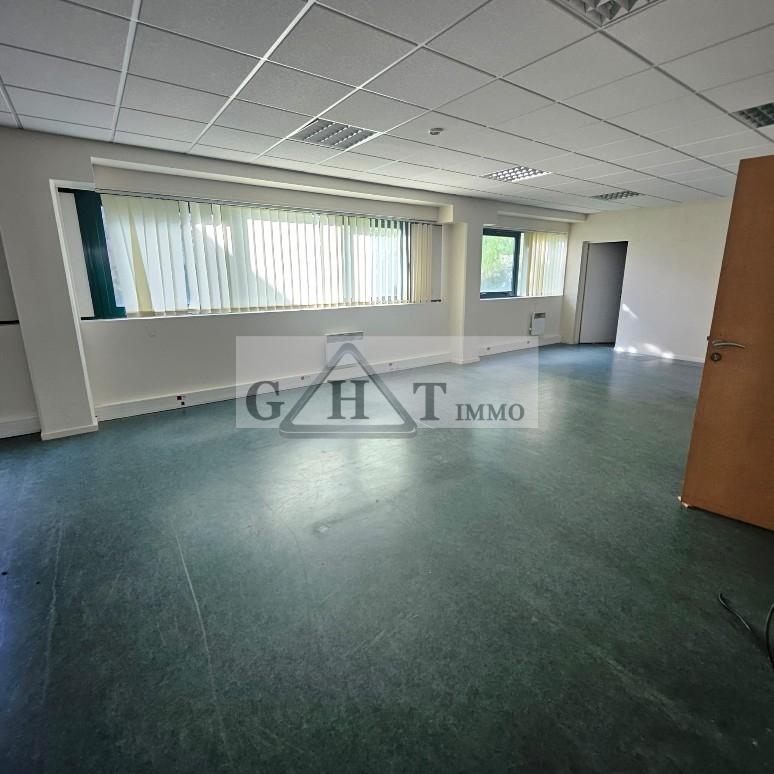 Entrepôt Bureaux