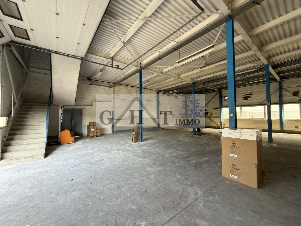 Entrepôt Bureaux