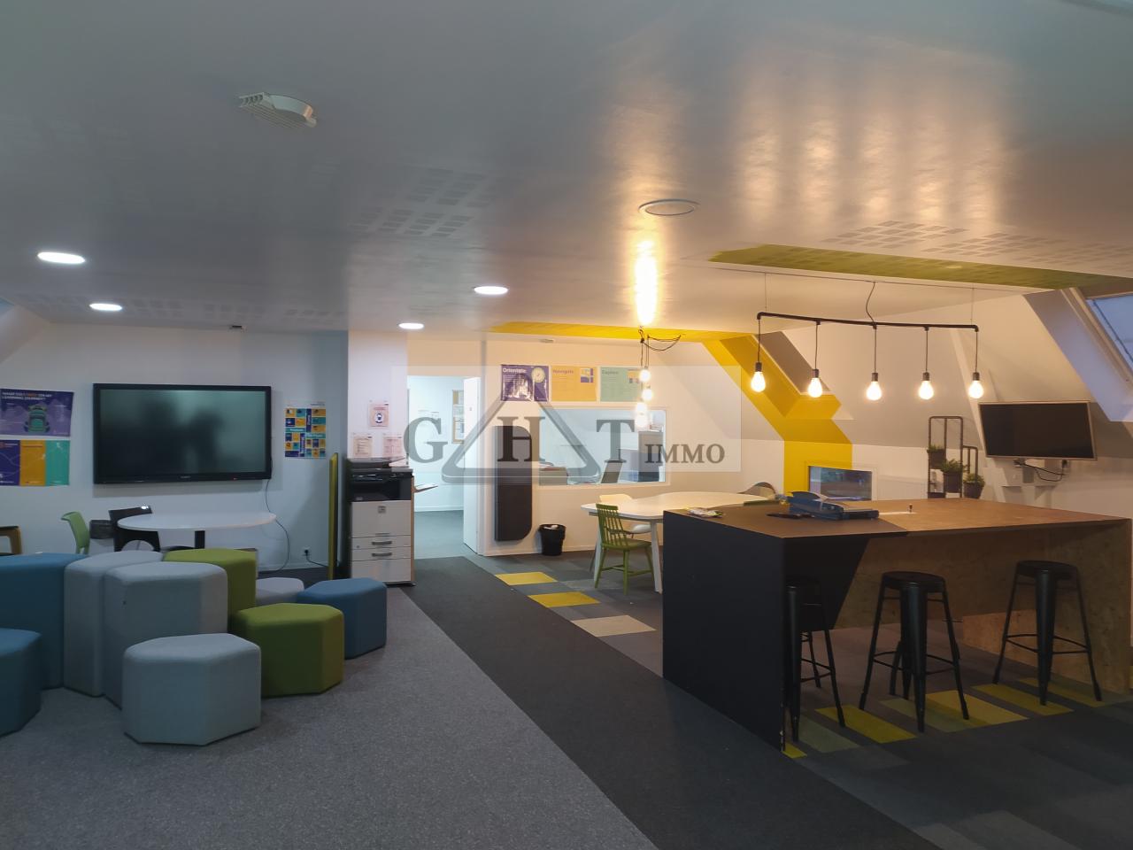 Entrepôt Bureaux