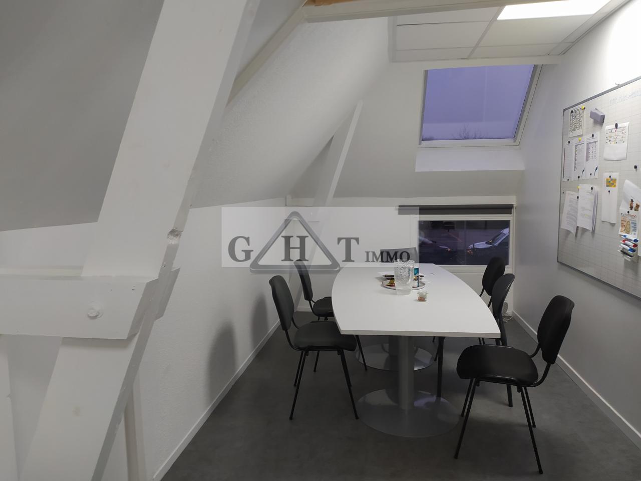 Entrepôt Bureaux