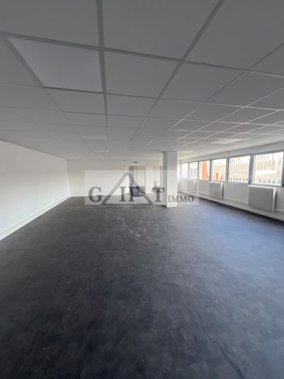Entrepôt Bureaux