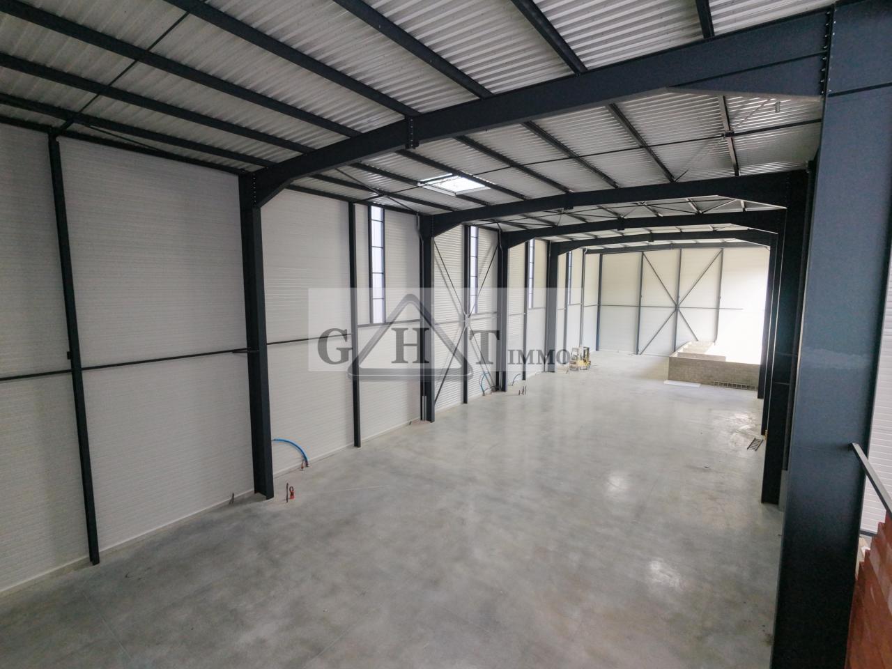 Entrepôt Bureaux