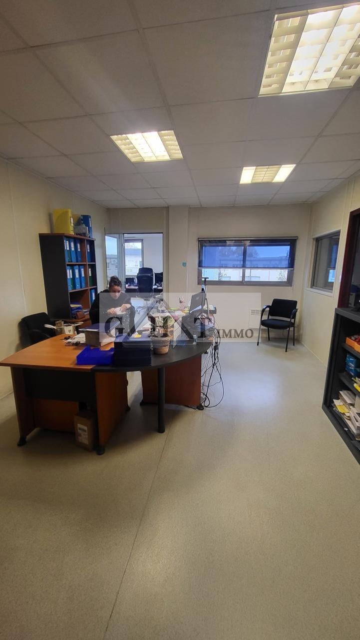 Entrepôt Bureaux