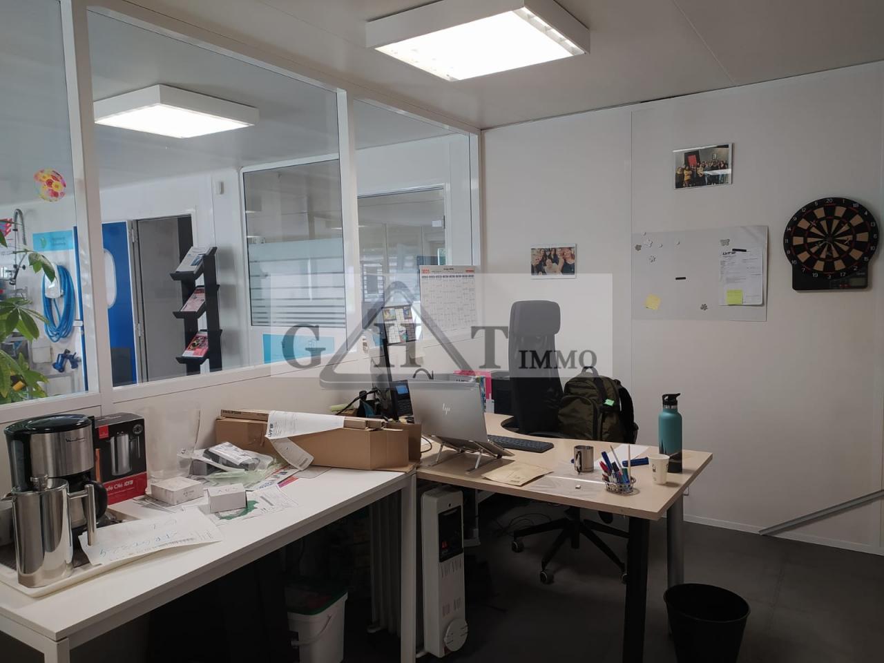 Entrepôt Bureaux