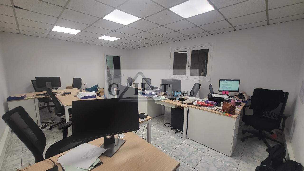 Entrepôt Bureaux