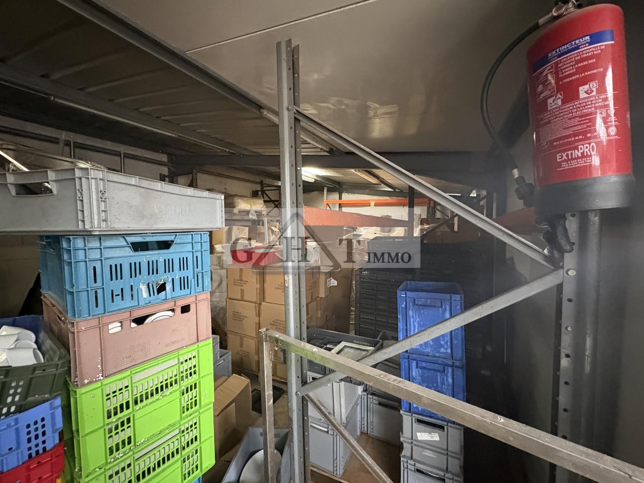 Entrepôt Bureaux