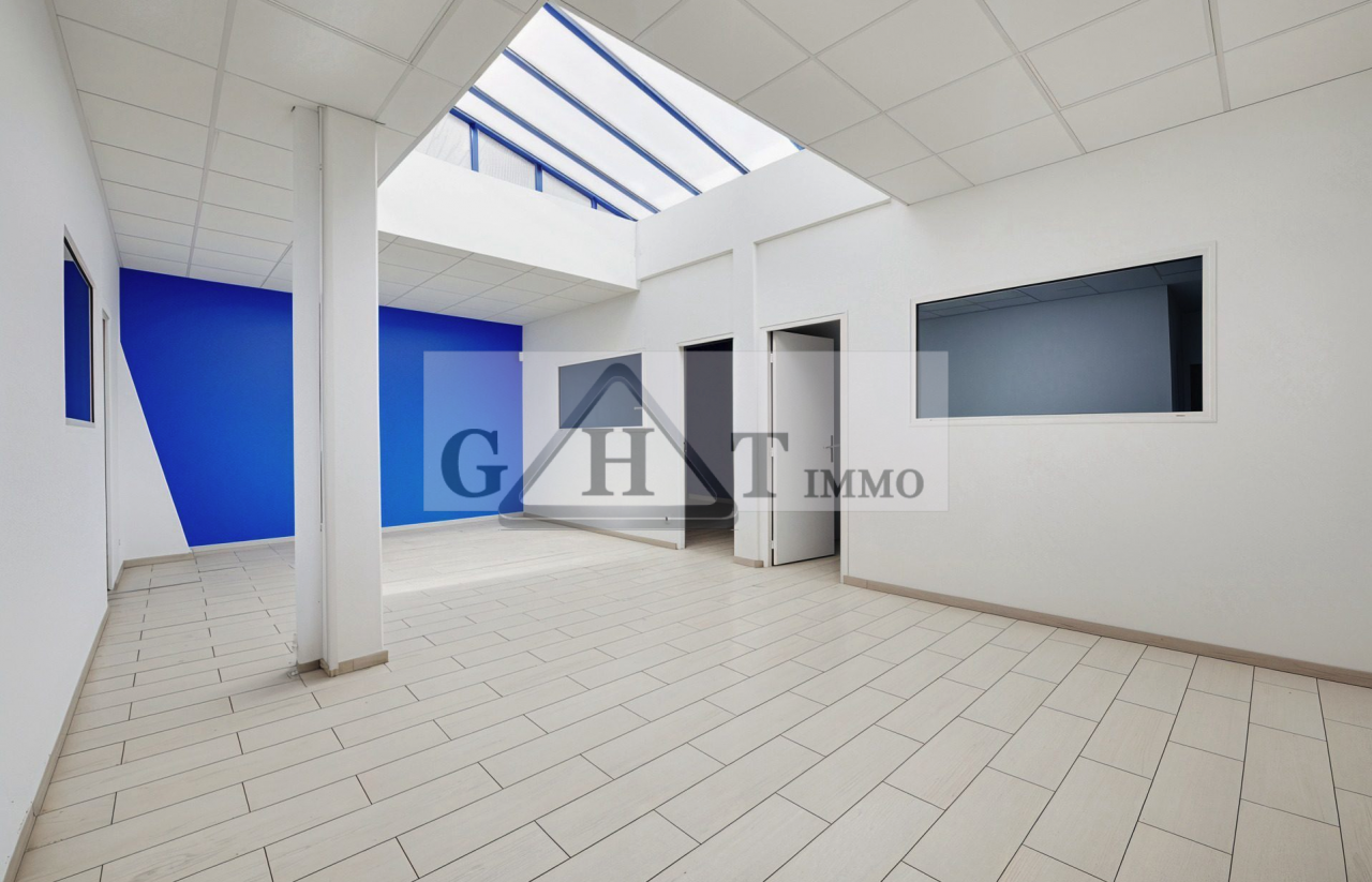 Entrepôt Bureaux