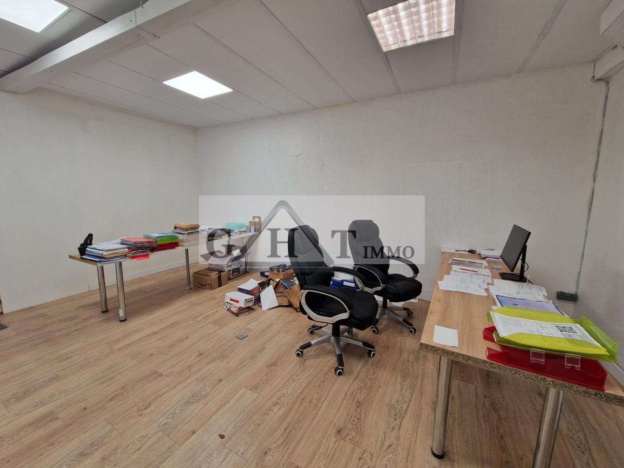 Entrepôt Bureaux