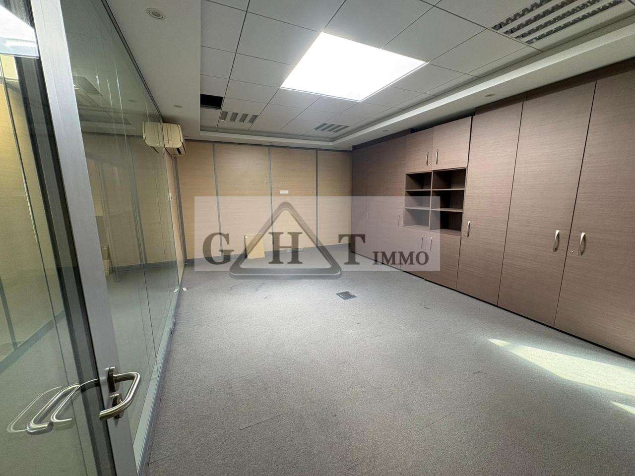 Entrepôt Bureaux
