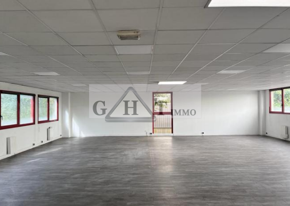 Entrepôt Bureaux