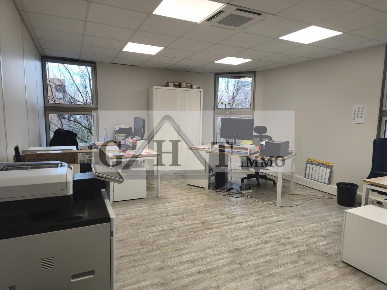 Entrepôt Bureaux