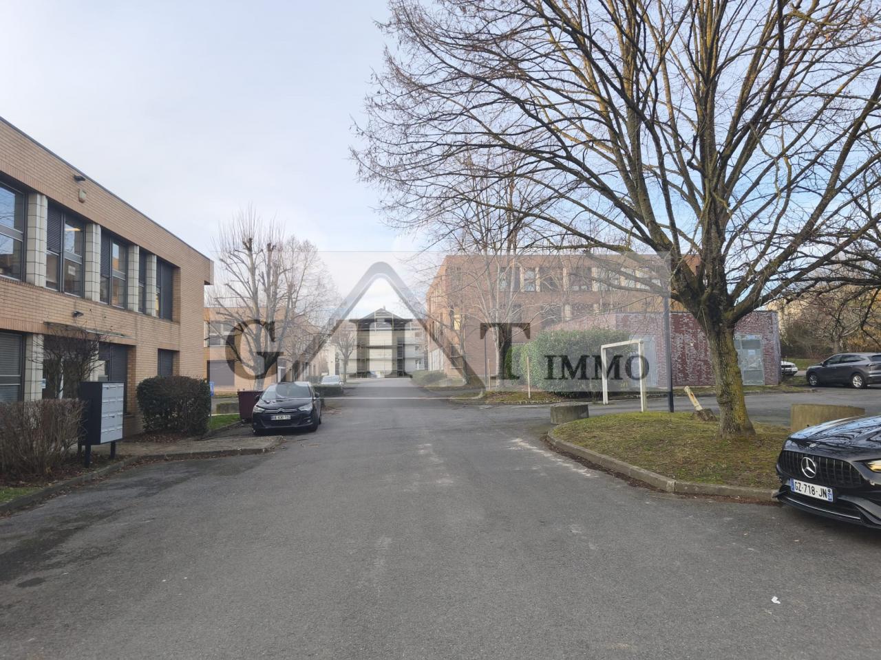 Entrepôt Bureaux
