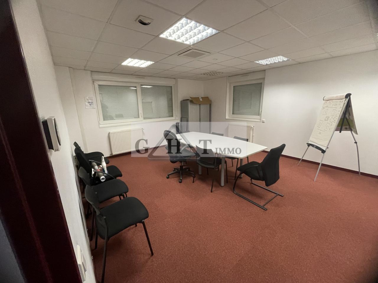 Entrepôt Bureaux
