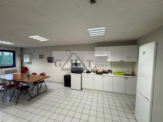 Entrepôt Bureaux