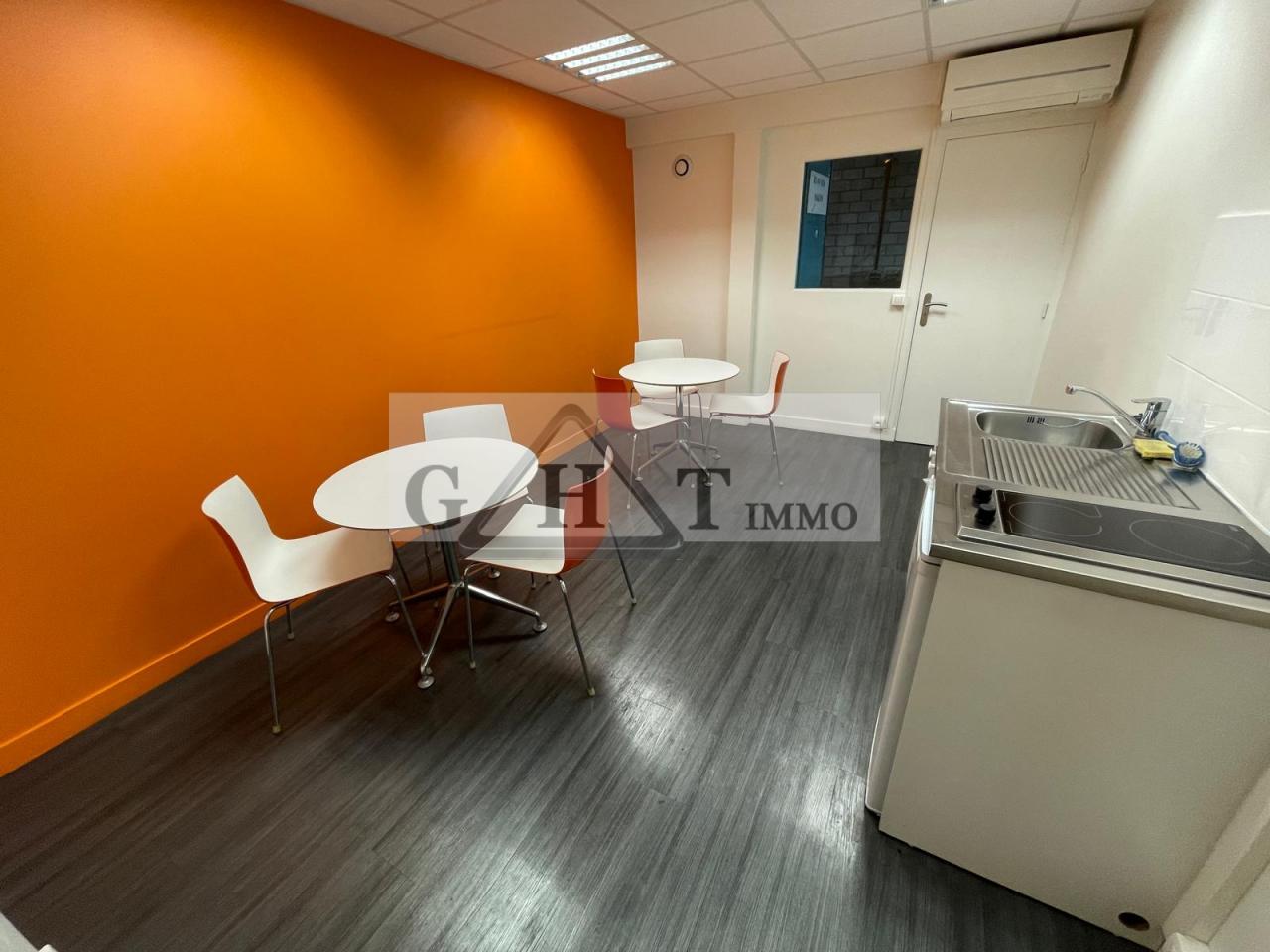 Entrepôt Bureaux
