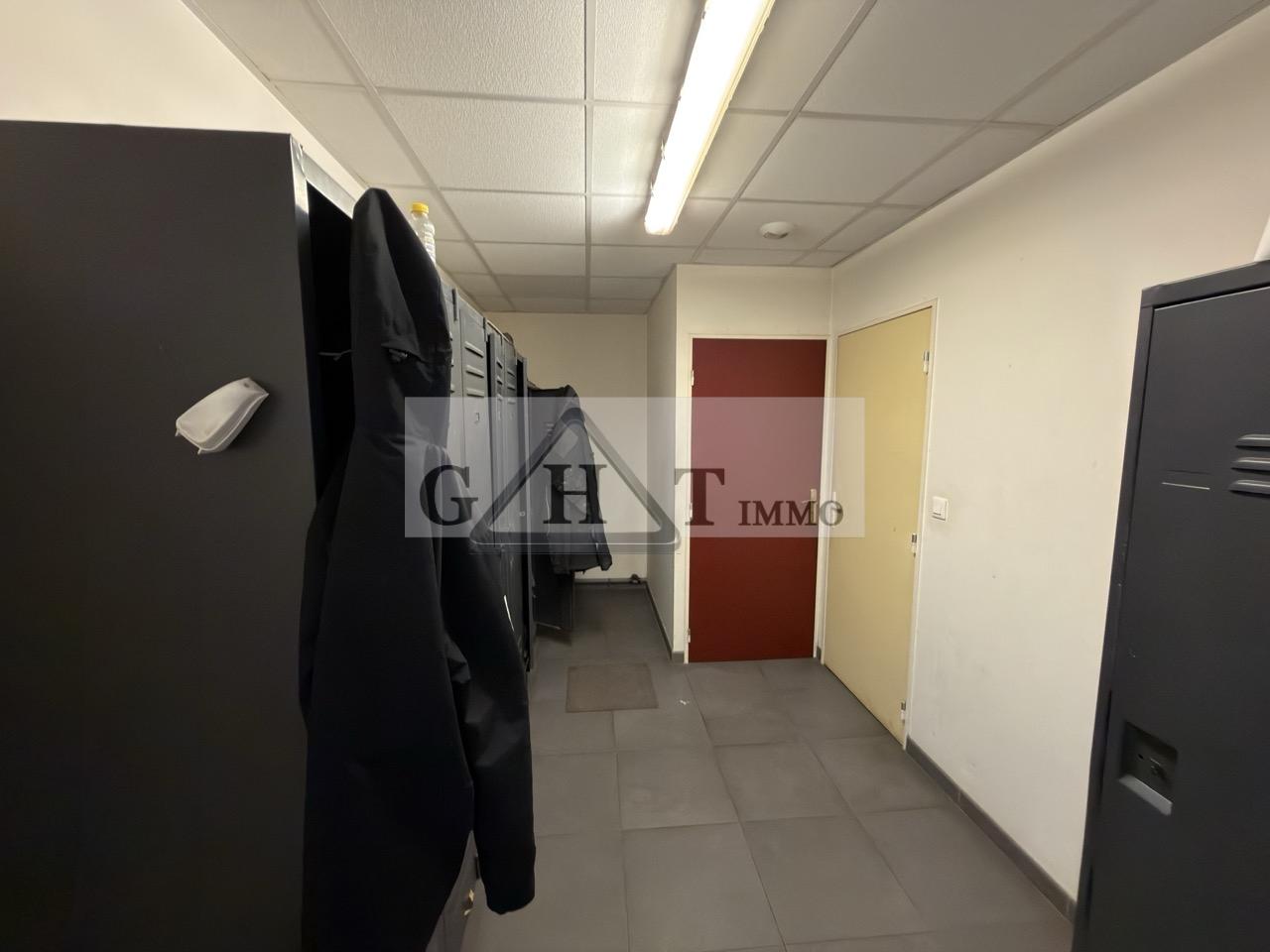 Entrepôt Bureaux