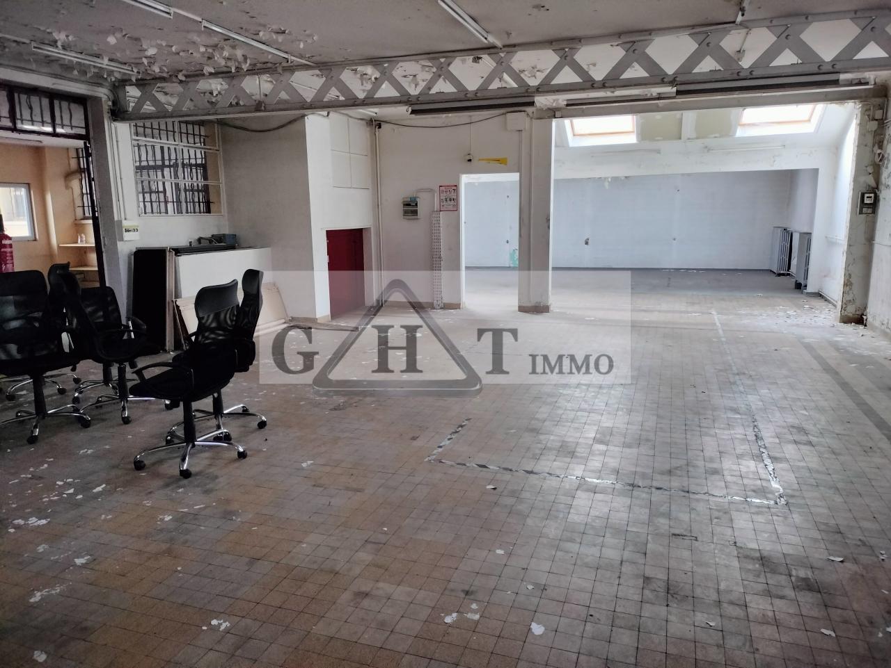 Entrepôt Bureaux