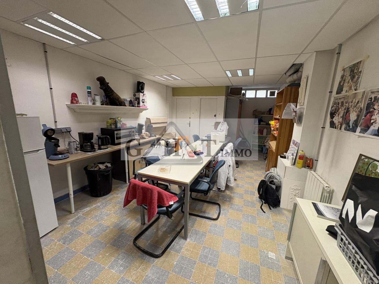 Entrepôt Bureaux