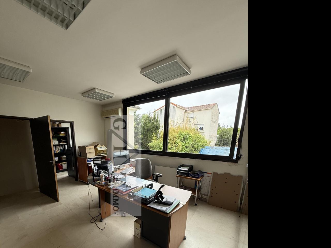 Entrepôt Bureaux