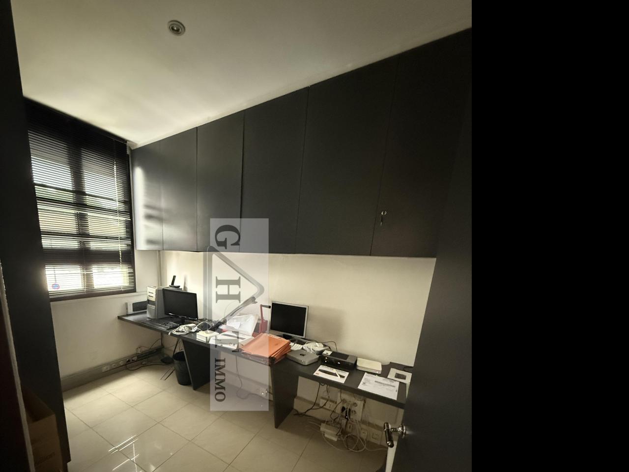 Entrepôt Bureaux