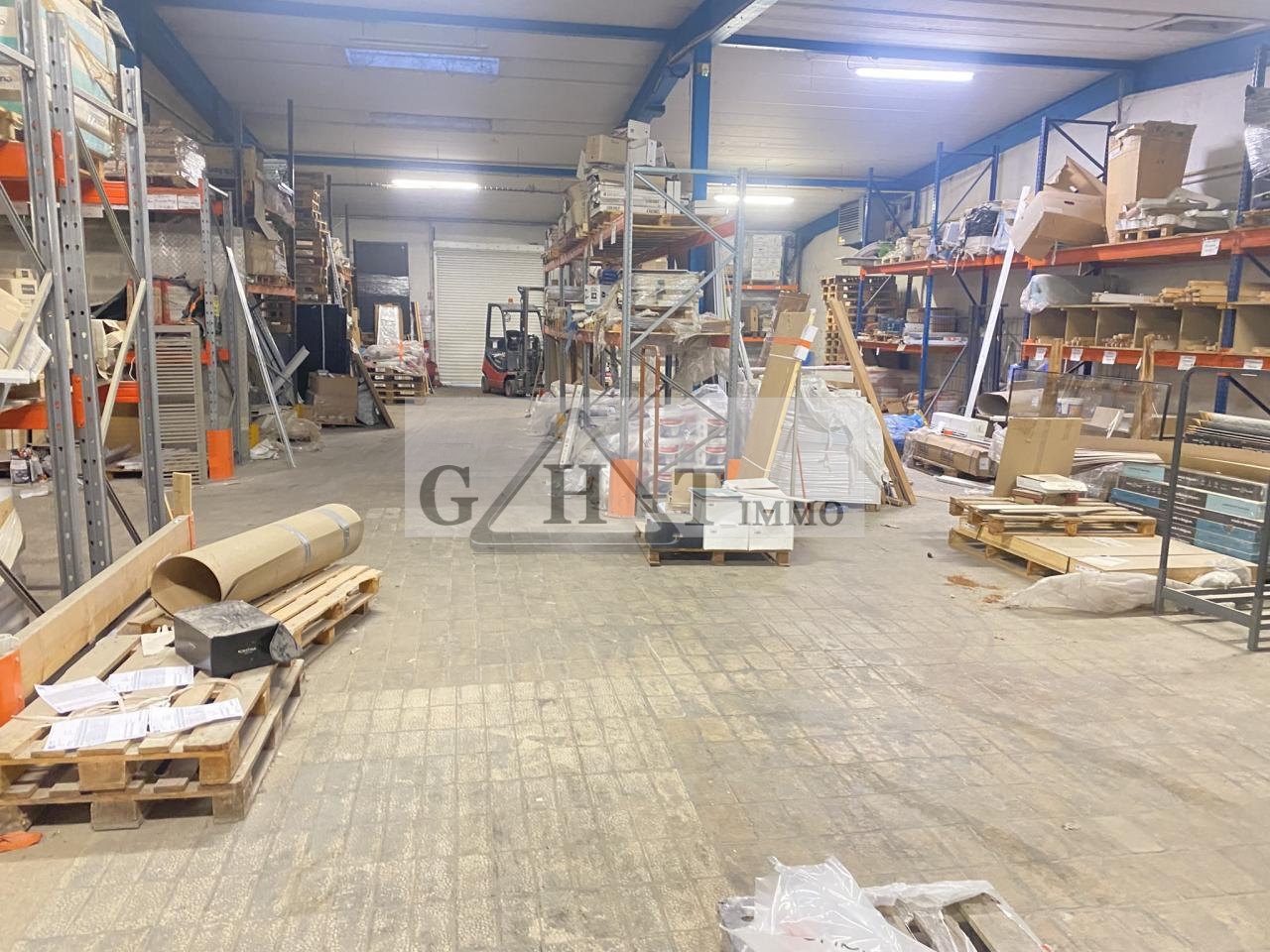 Entrepôt Bureaux
