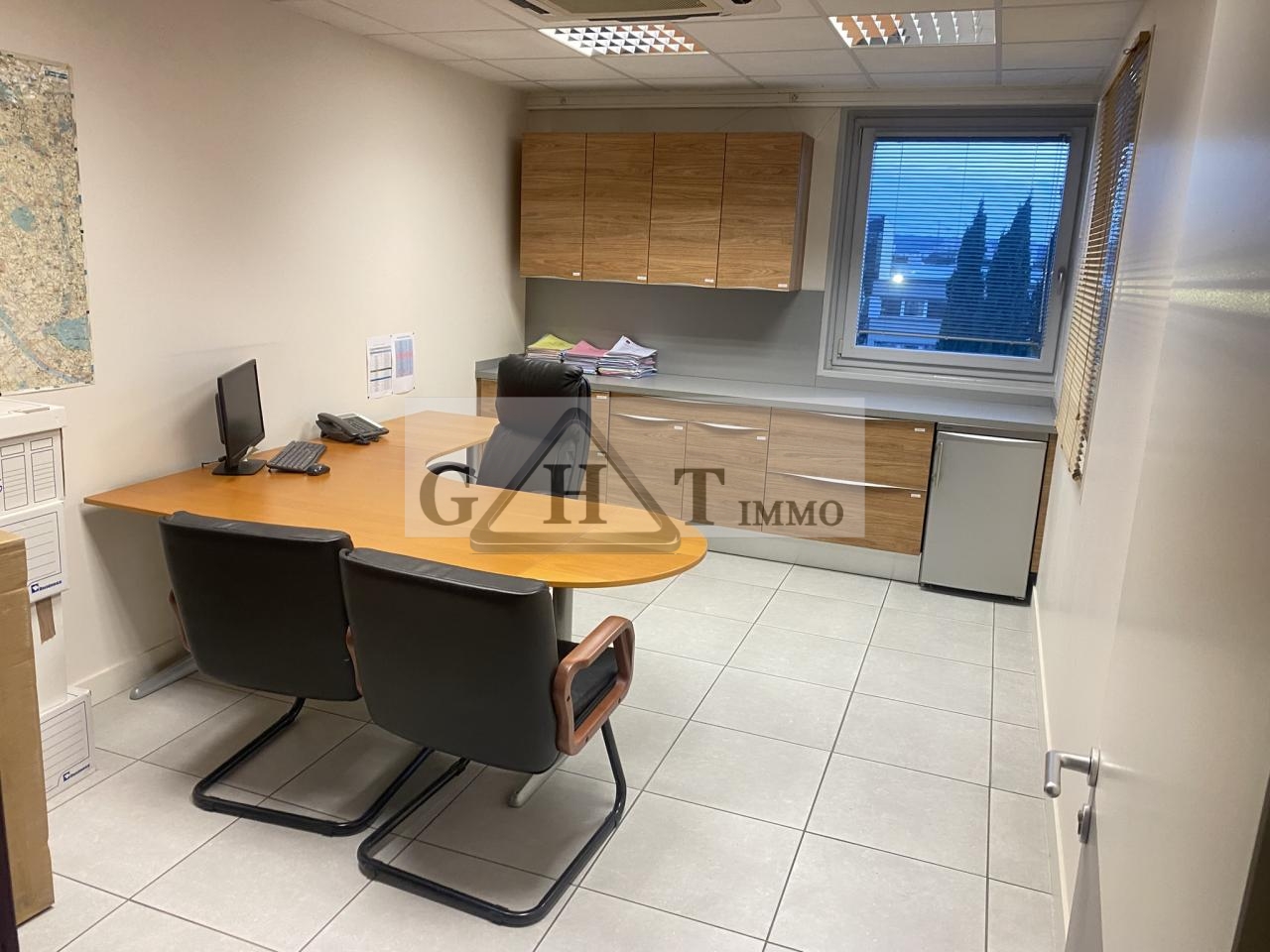 Entrepôt Bureaux