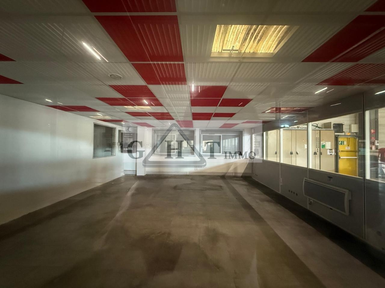 Entrepôt Bureaux