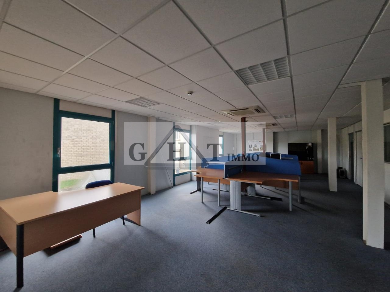 Entrepôt Bureaux