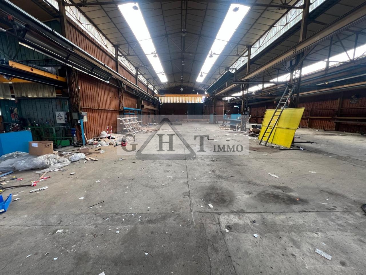 Entrepôt Bureaux