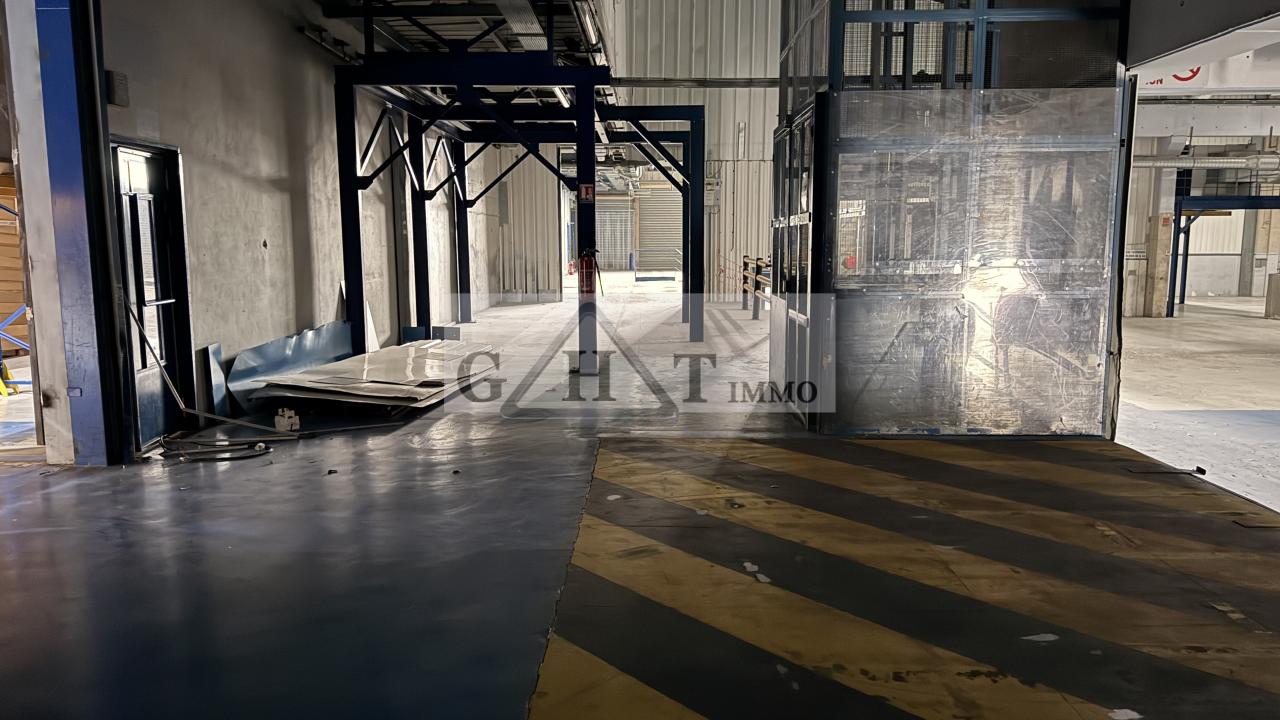 Entrepôt Bureaux