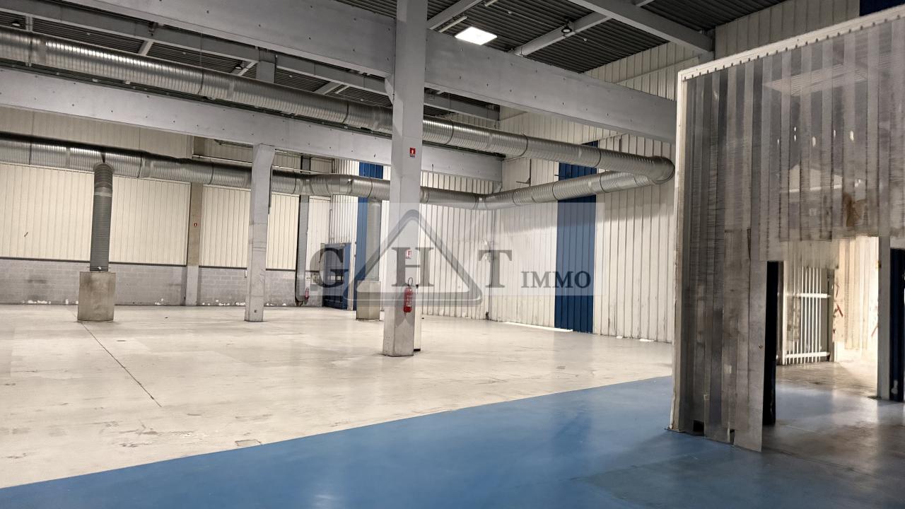 Entrepôt Bureaux