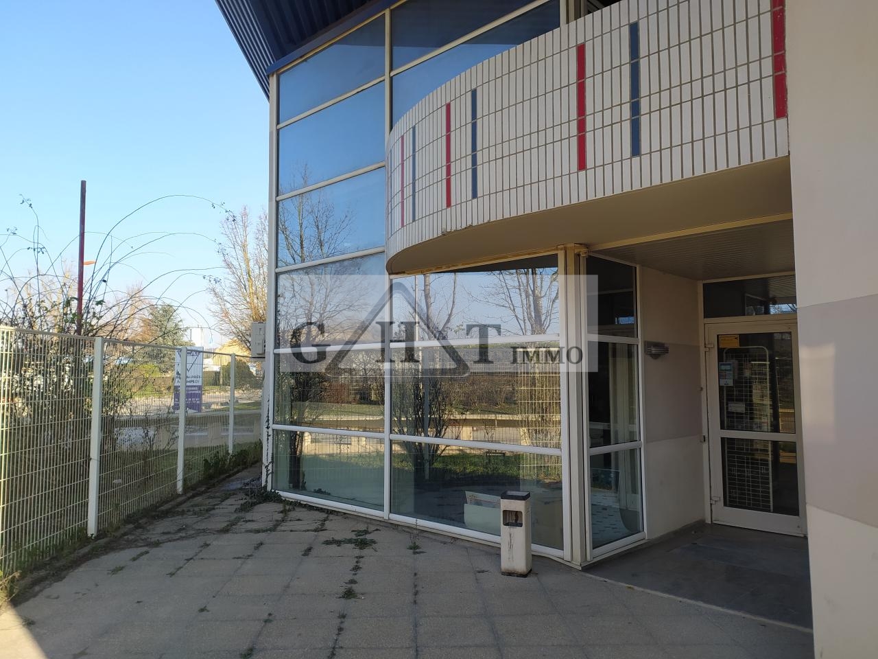 Entrepôt Bureaux