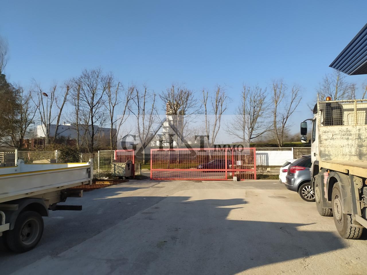 Entrepôt Bureaux