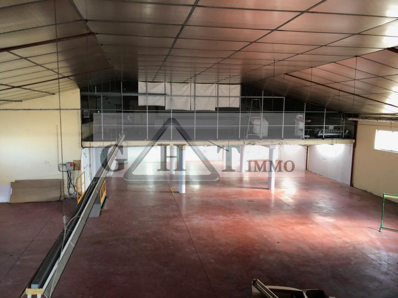 Entrepôt Bureaux