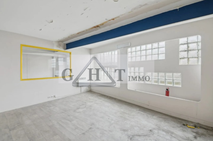 Entrepôt Bureaux