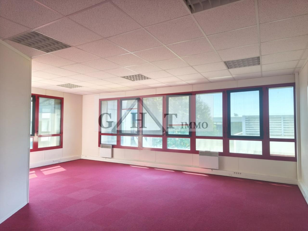 Entrepôt Bureaux
