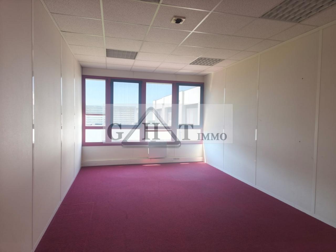 Entrepôt Bureaux