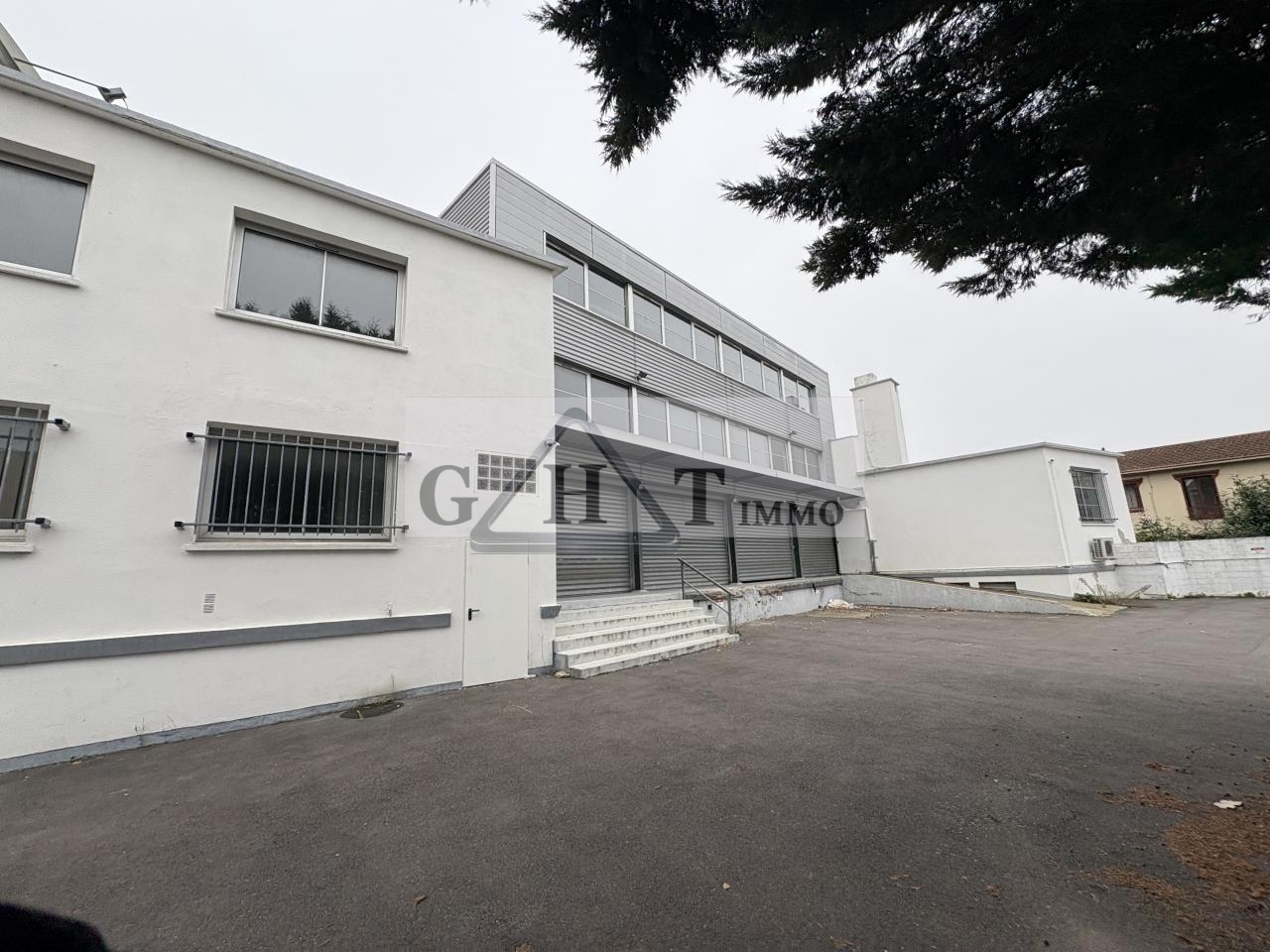 Entrepôt Bureaux