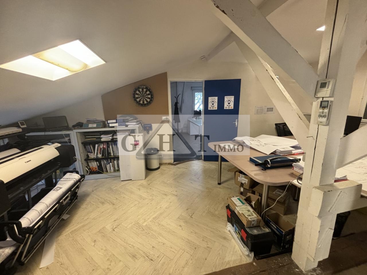 Entrepôt Bureaux
