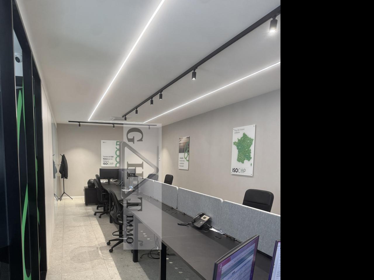Entrepôt Bureaux