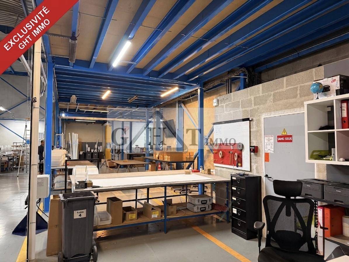 Entrepôt Bureaux