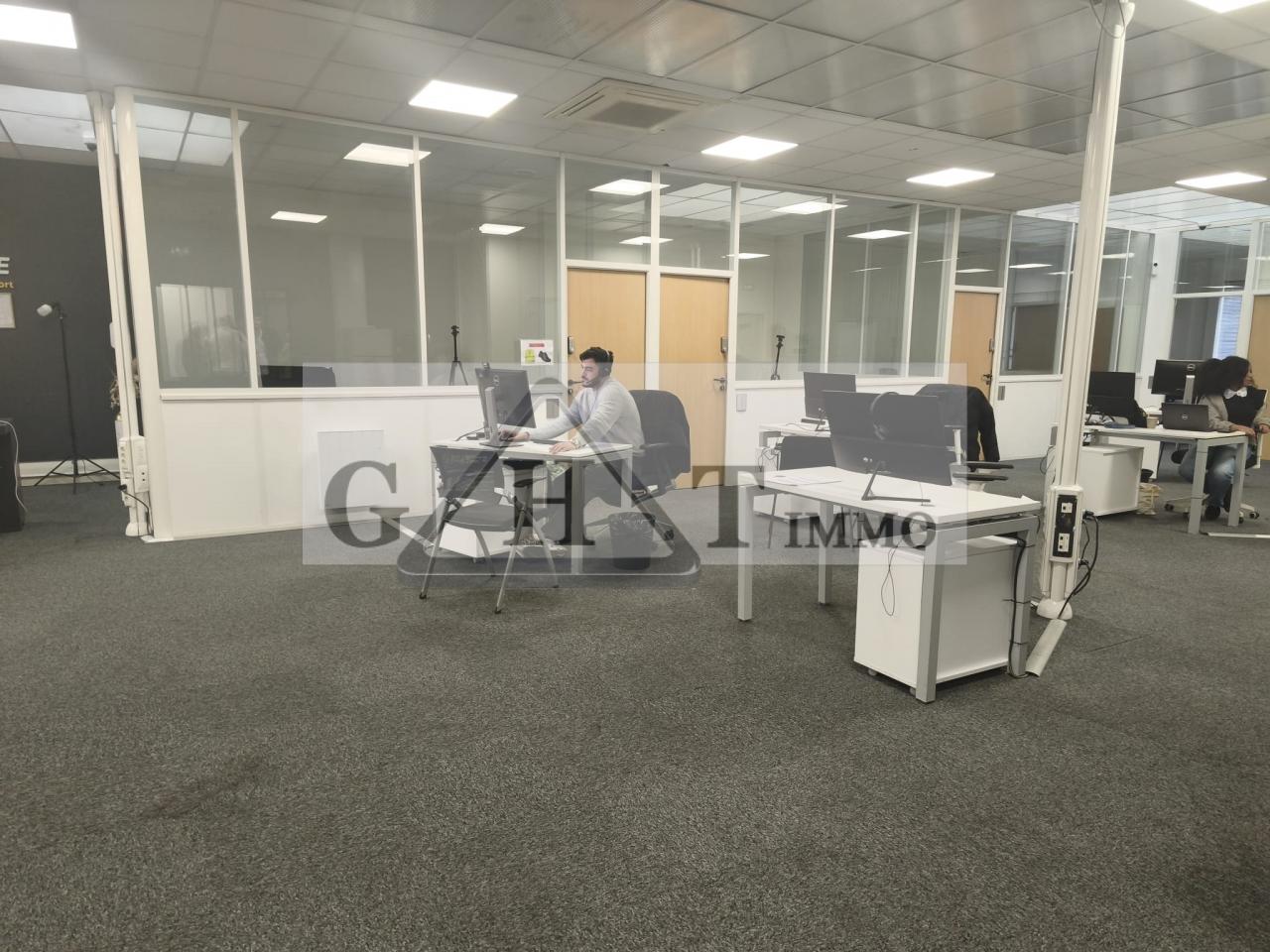 Entrepôt Bureaux