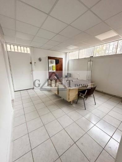 Entrepôt Bureaux