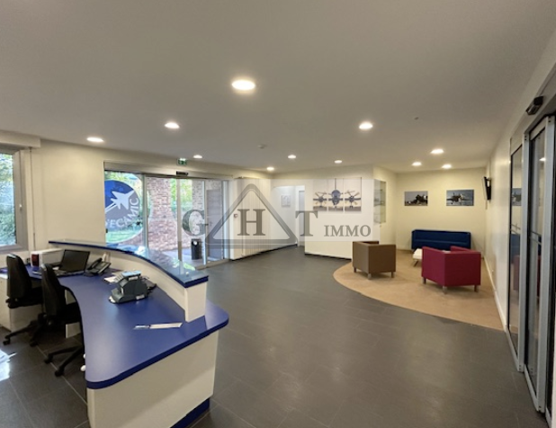 Entrepôt Bureaux