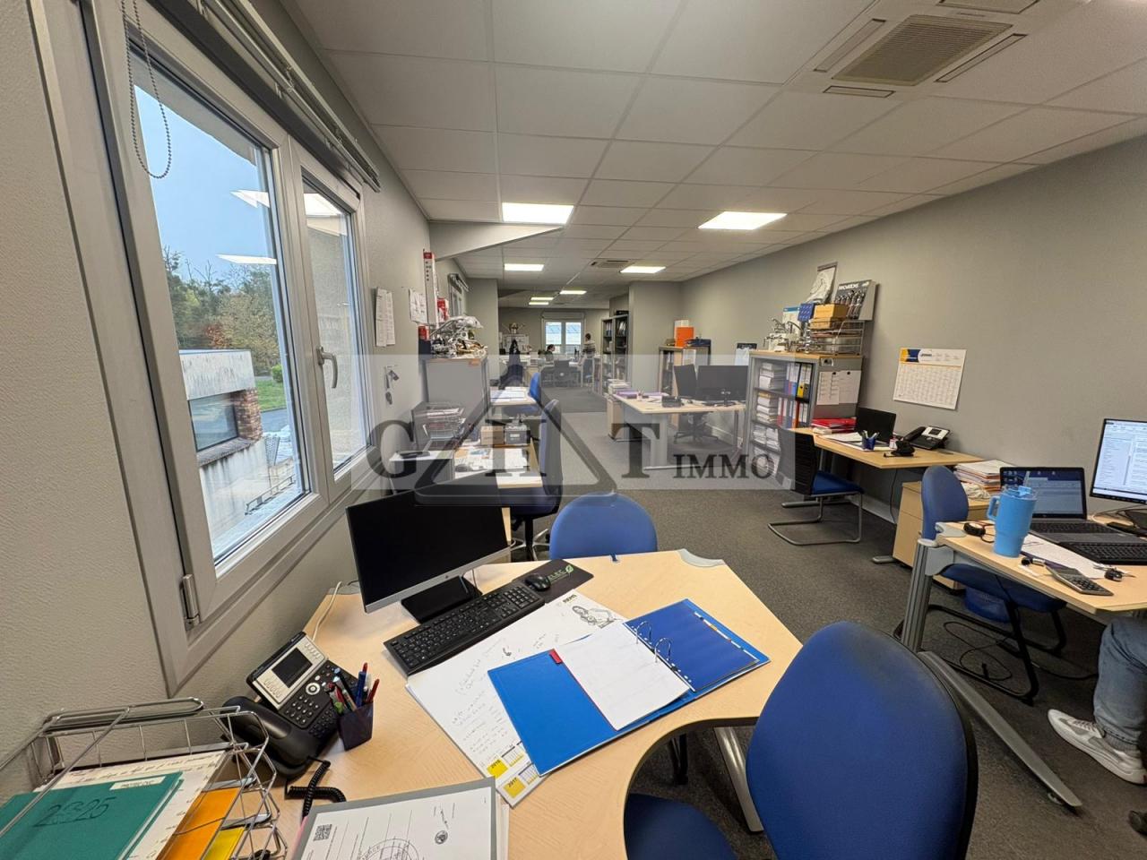 Entrepôt Bureaux
