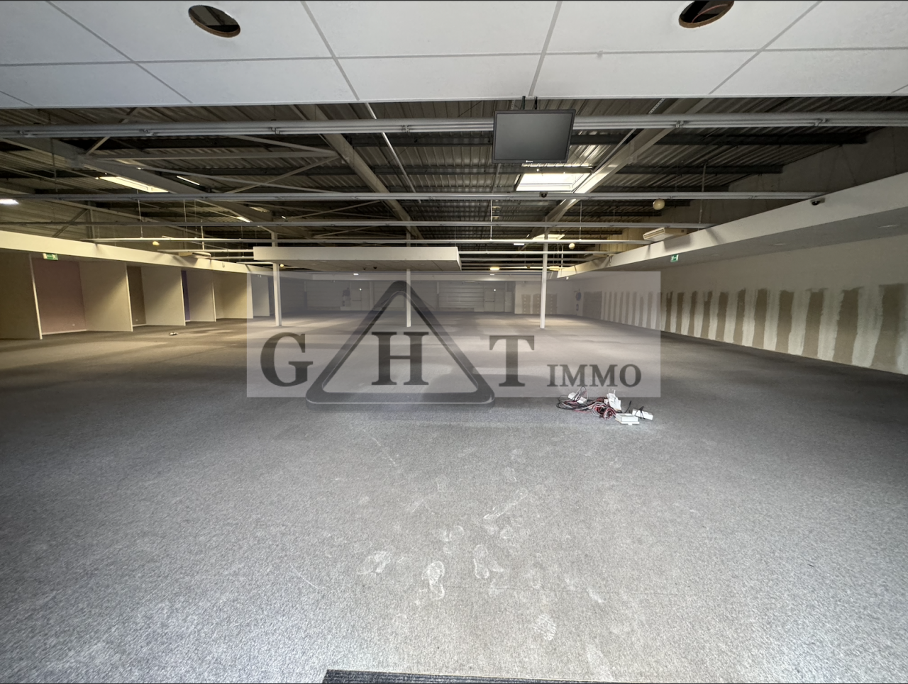 Entrepôt Bureaux