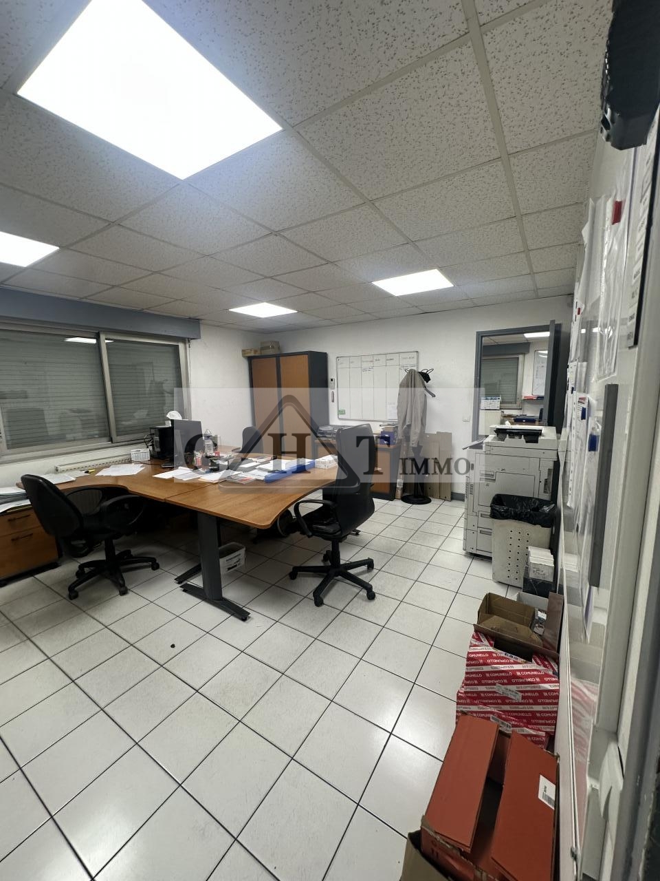 Entrepôt Bureaux