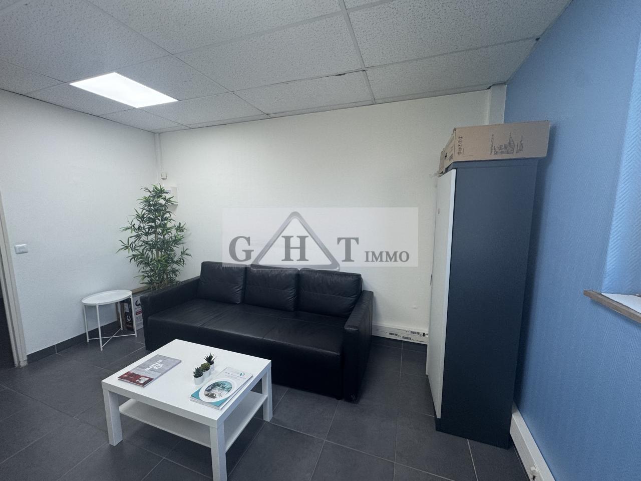 Entrepôt Bureaux