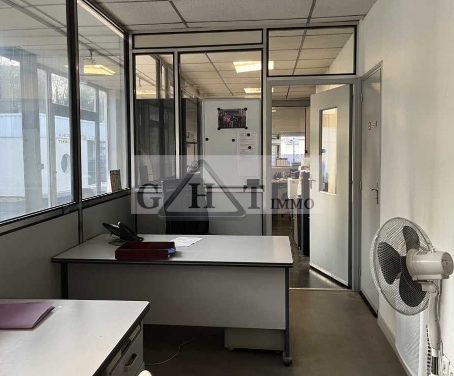 Entrepôt Bureaux